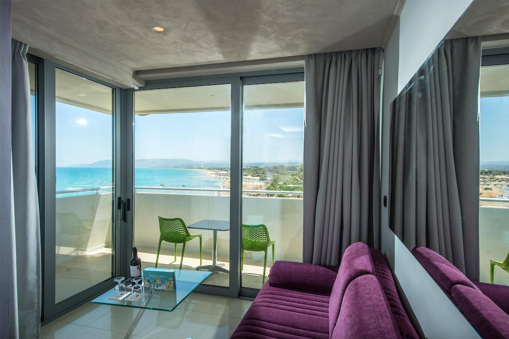 Corissia Princess Hotel — Hotel rooms in Georgioupolis