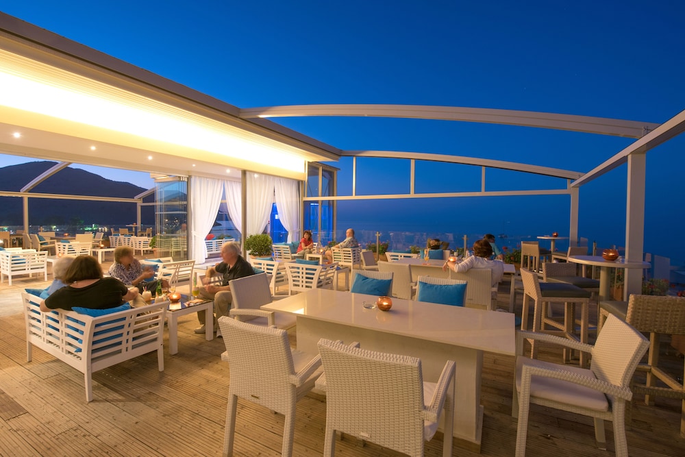 Corissia Princess Hotel — Restaurant & bars in Georgioupolis