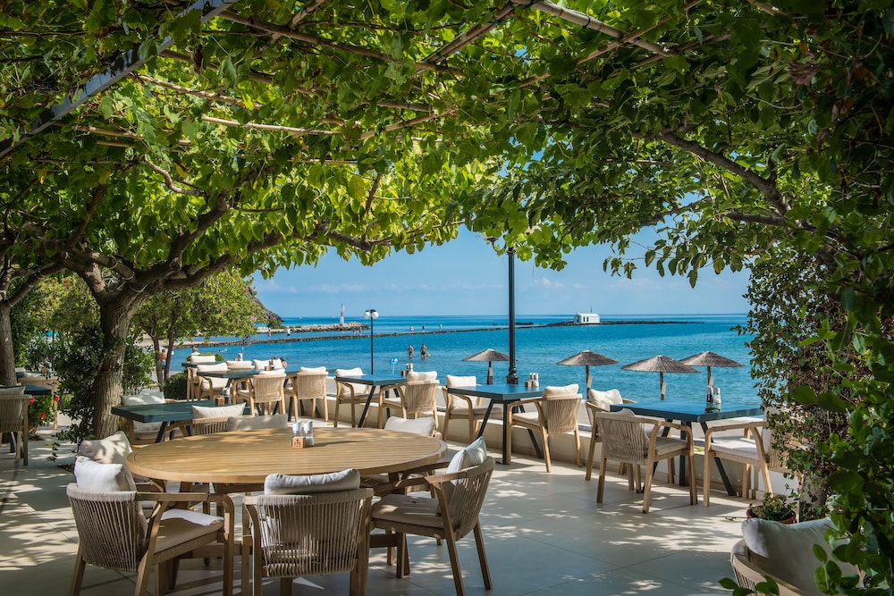 Corissia Princess Hotel — Restaurant & bars in Georgioupolis