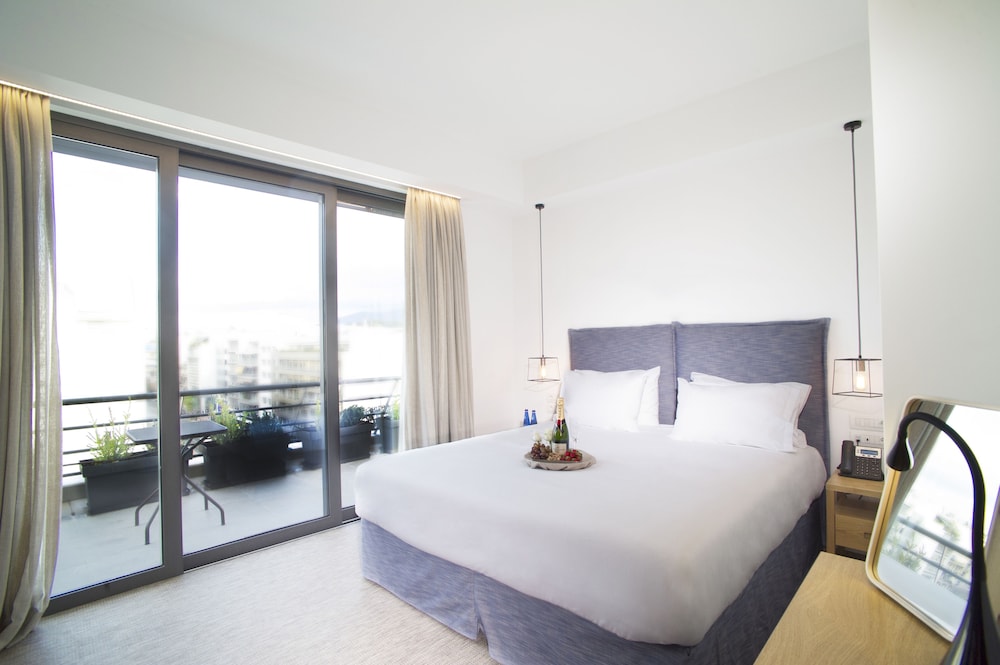 NLH FIX Neighborhood Lifestyle Hotels — Hotel rooms in Athens, Attica