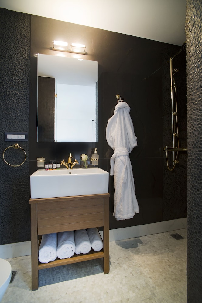 NLH FIX Neighborhood Lifestyle Hotels — Hotel rooms in Athens, Attica