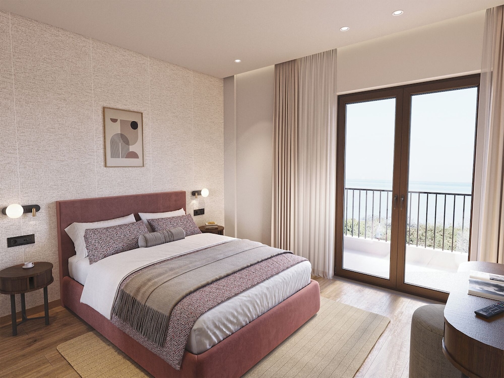 Hotel Delfinia — Hotel rooms in Lesvos Island