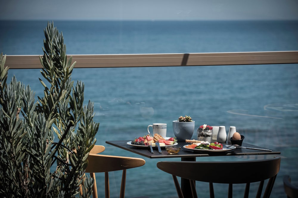 Serenity Spritz Hotel - Adults Only — Restaurant & bars in Hersonissos