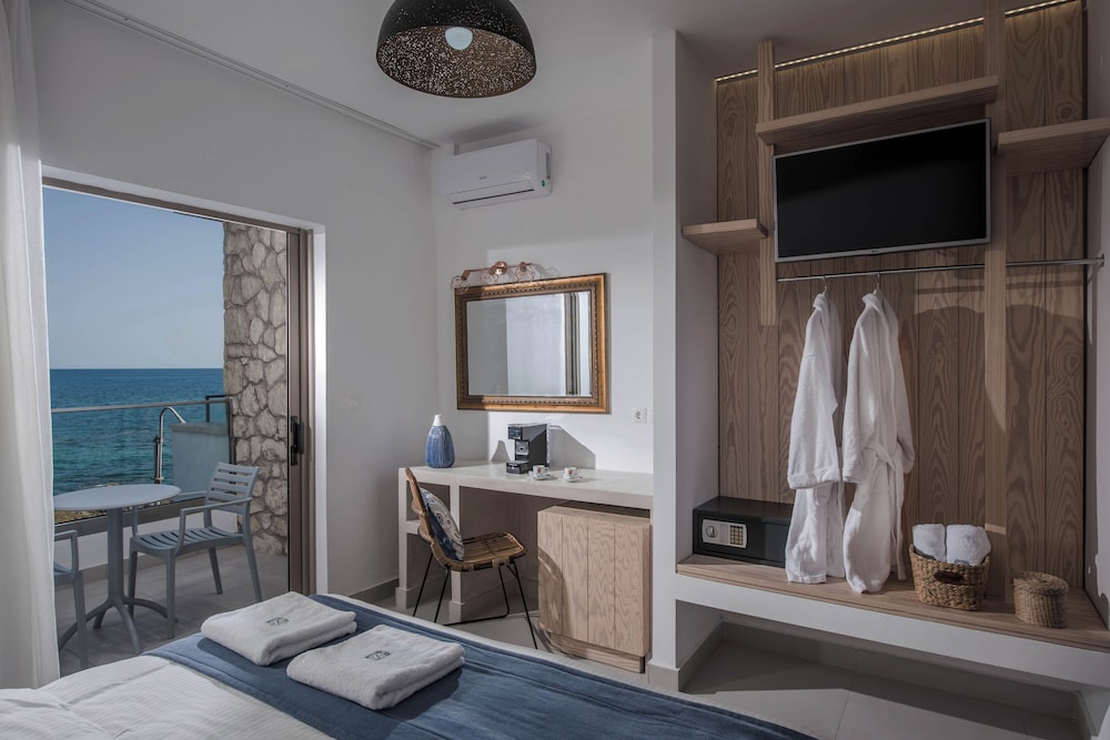 Serenity Spritz Hotel - Adults Only — Hotel rooms in Hersonissos