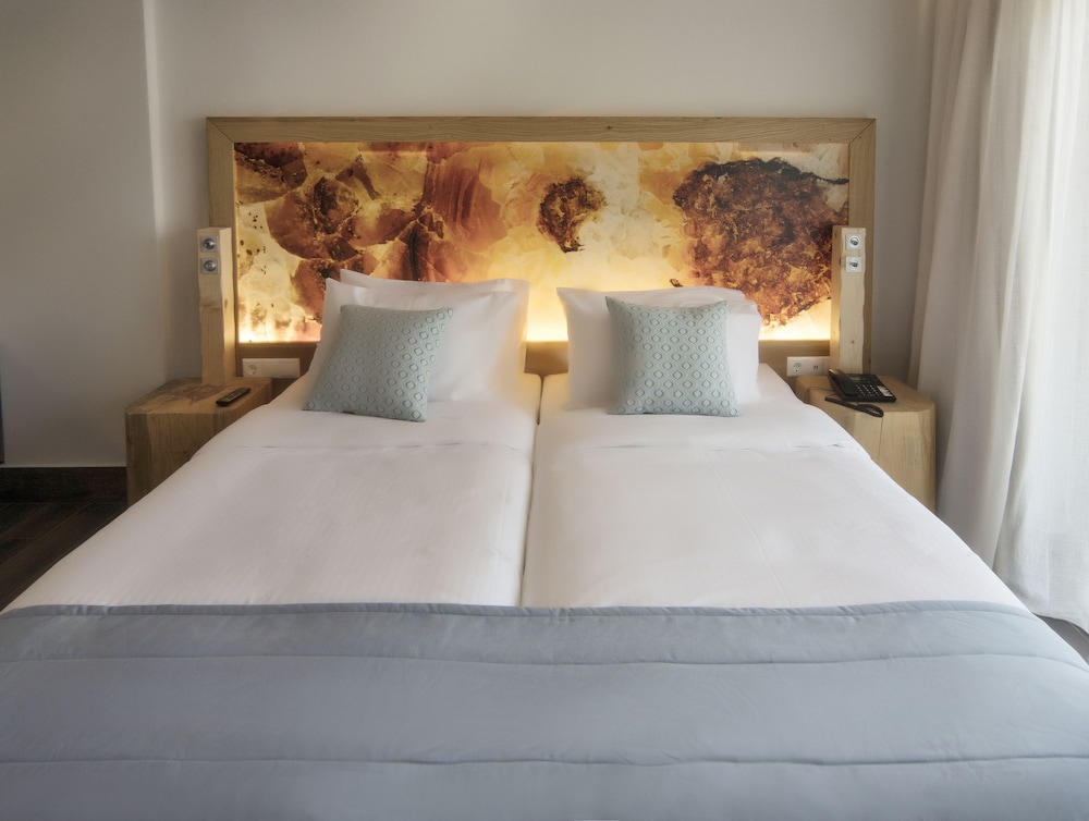 Elounda Orama Boutique Hotel by GHH — Hotel rooms in Elounda