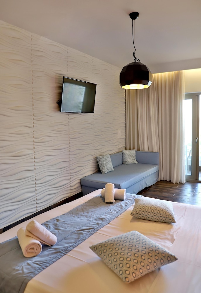 Elounda Orama Boutique Hotel by GHH — Hotel rooms in Elounda