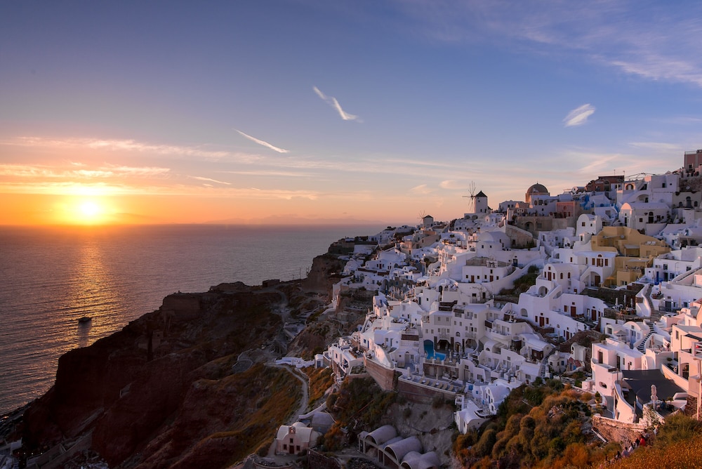 Pezoules of Oia — Attractions in the area in Oia, South Aegean