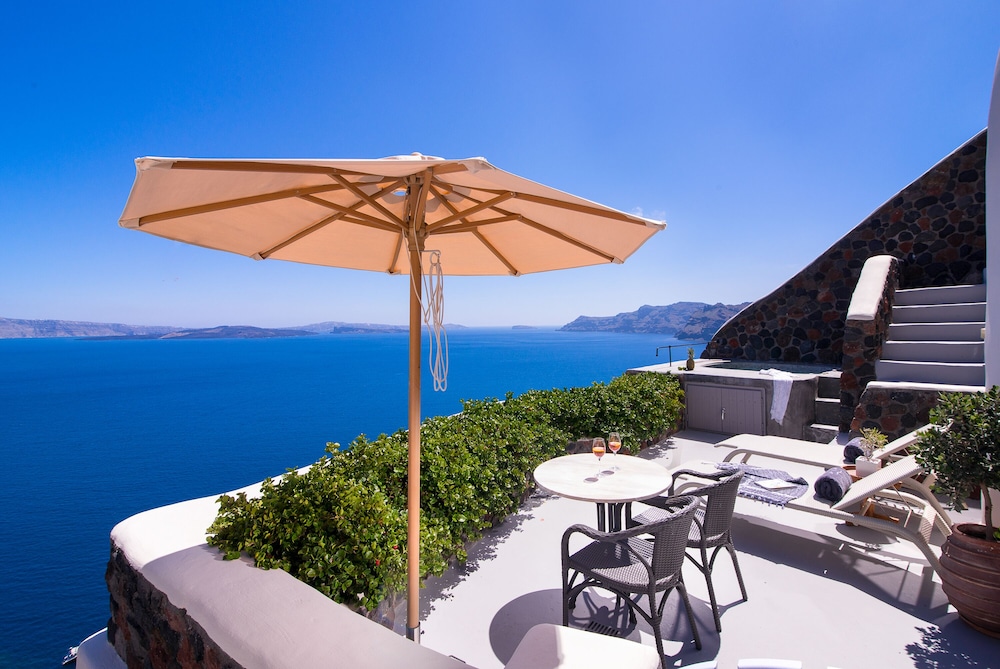 Pezoules of Oia — Spa in Oia, South Aegean