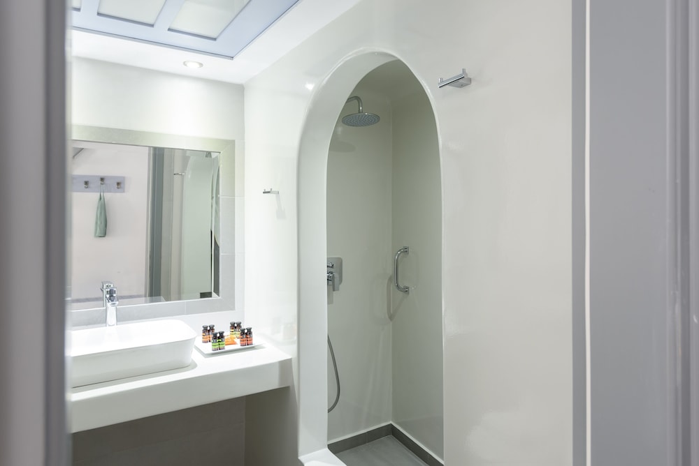 Antoperla Luxury Hotel & Spa — Hotel rooms in Perissa, South Aegean