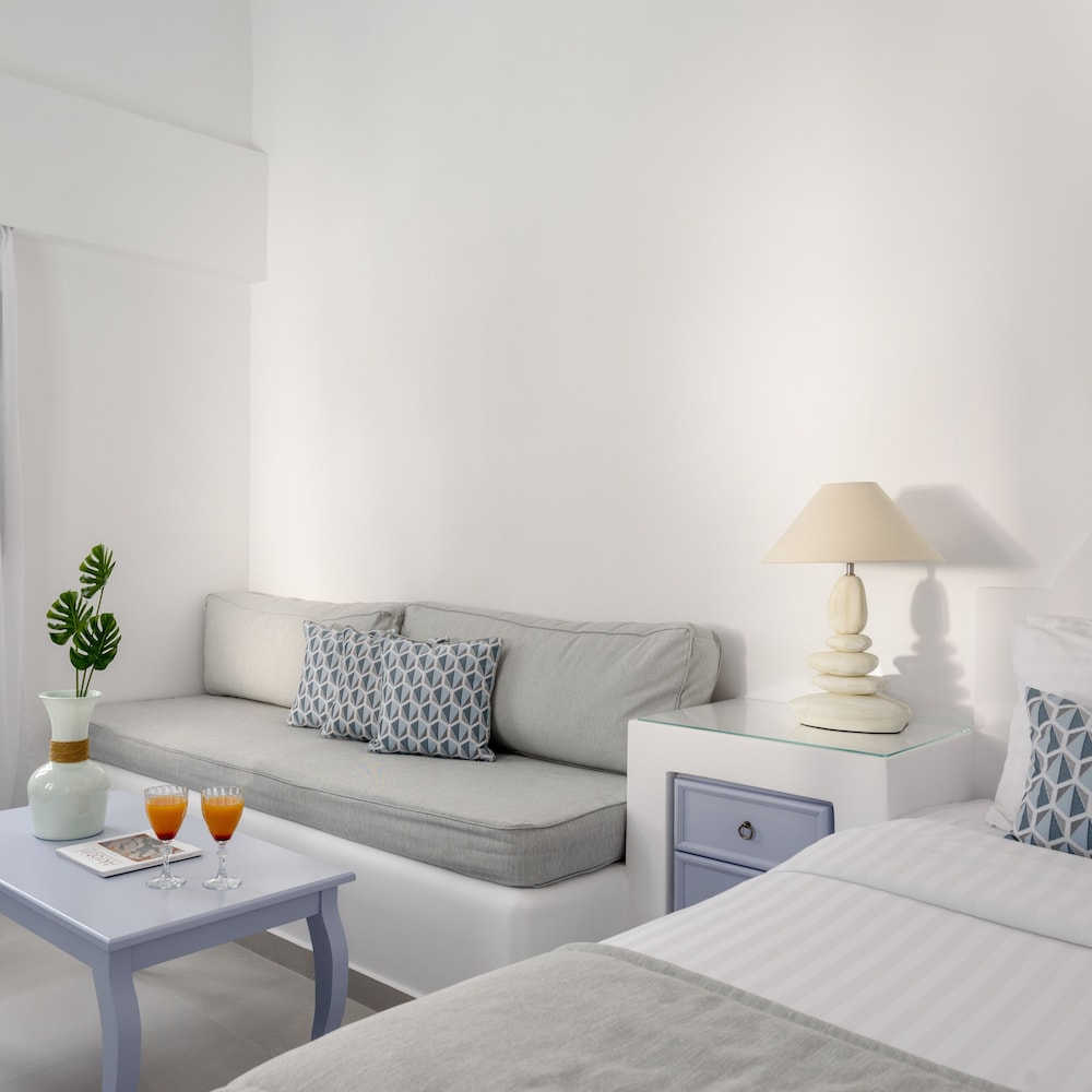 Antoperla Luxury Hotel & Spa — Hotel rooms in Perissa, South Aegean