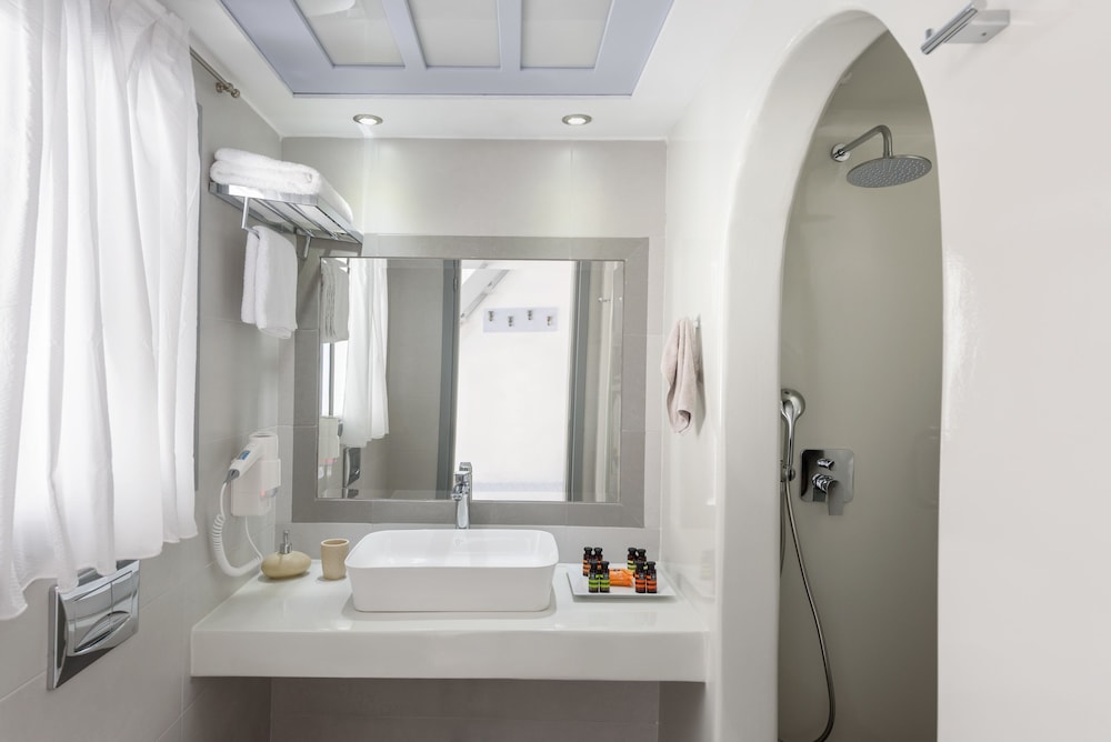 Antoperla Luxury Hotel & Spa — Hotel rooms in Perissa, South Aegean