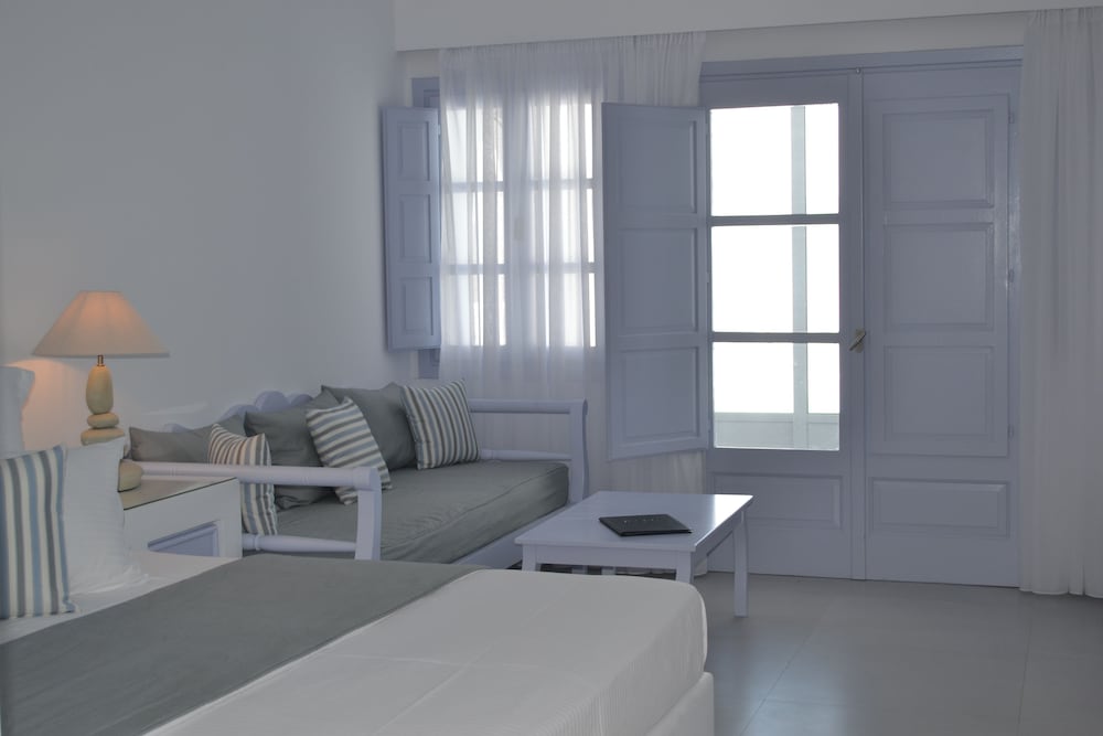 Antoperla Luxury Hotel & Spa — Hotel rooms in Perissa, South Aegean