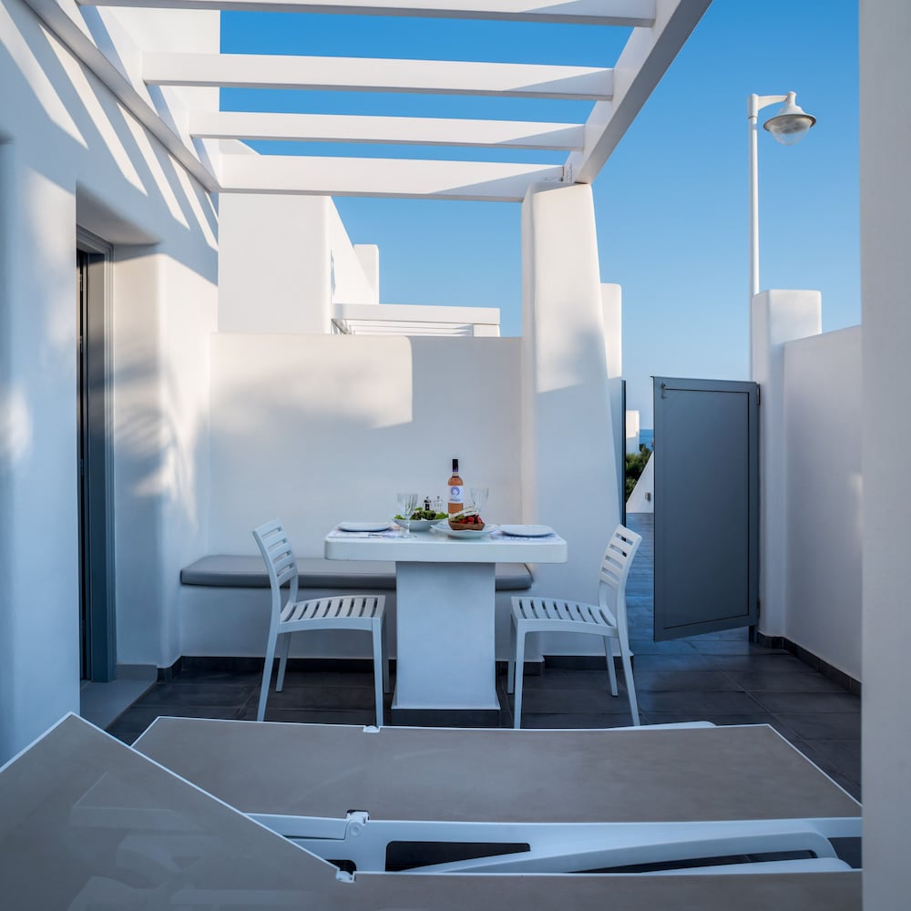 Antoperla Luxury Hotel & Spa — Hotel building in Perissa, South Aegean