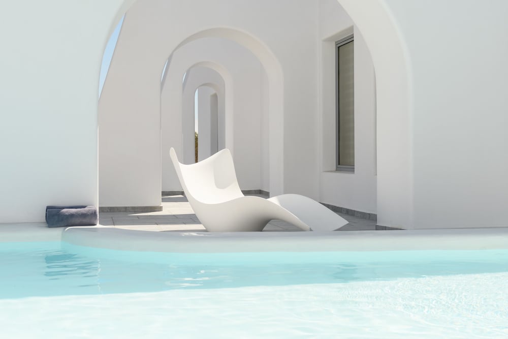 Antoperla Luxury Hotel & Spa — Swimming pool in Perissa, South Aegean