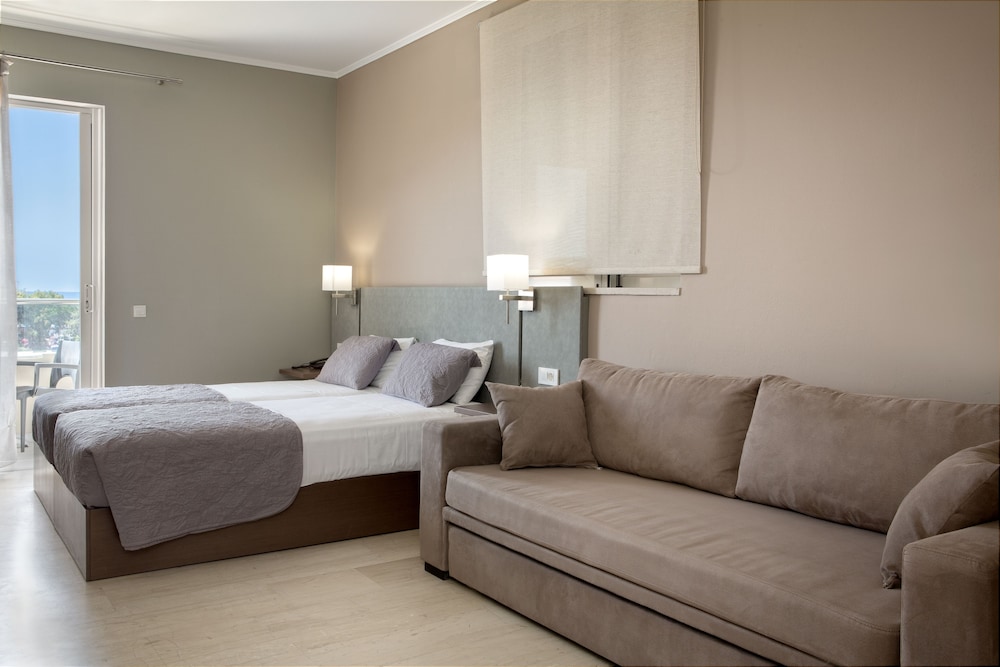 Kalamaki Beach Hotel - Zakynthos Island — Hotel rooms in Kalamaki (Zakynthos), Ionian Islands