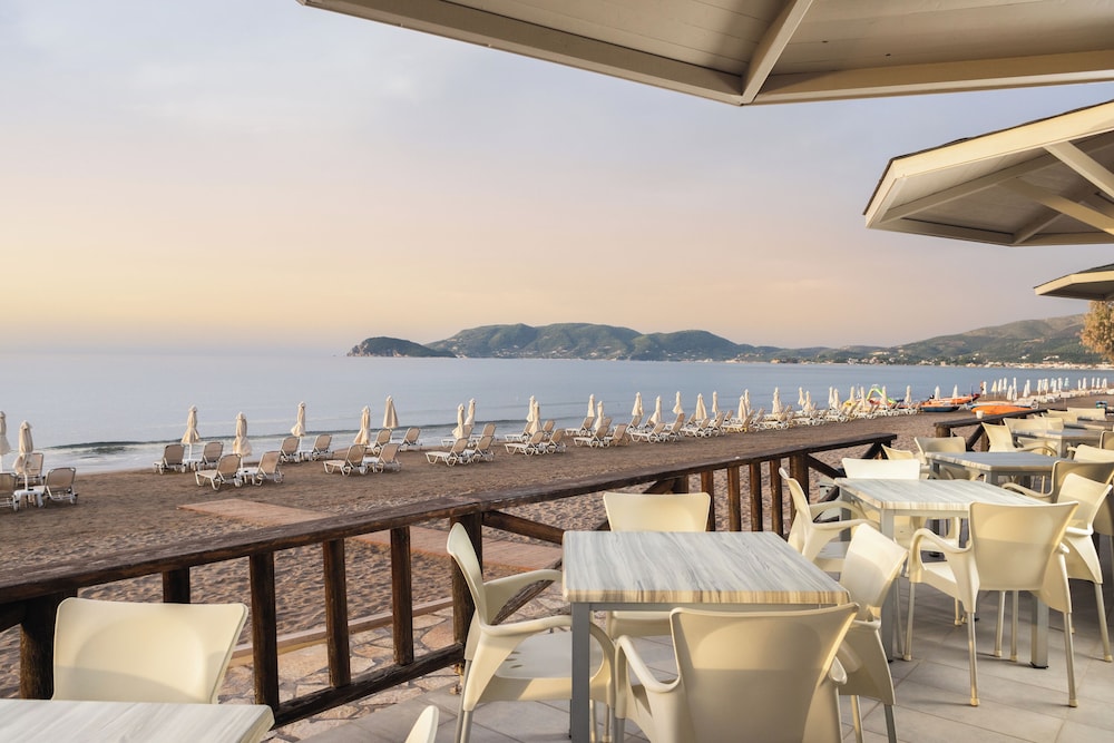 Kalamaki Beach Hotel - Zakynthos Island — Beach in Kalamaki (Zakynthos), Ionian Islands