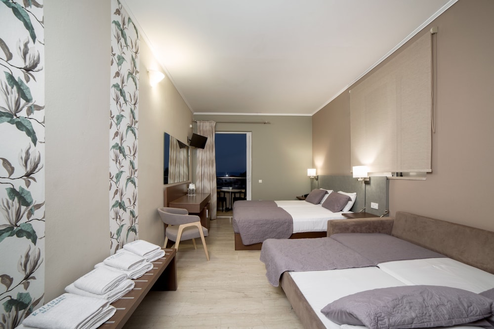 Kalamaki Beach Hotel - Zakynthos Island — Hotel rooms in Kalamaki (Zakynthos), Ionian Islands