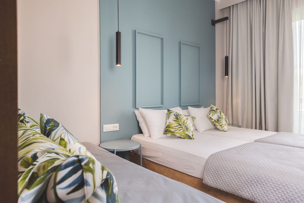 Kalamaki Beach Hotel - Zakynthos Island — Hotel rooms in Kalamaki (Zakynthos), Ionian Islands