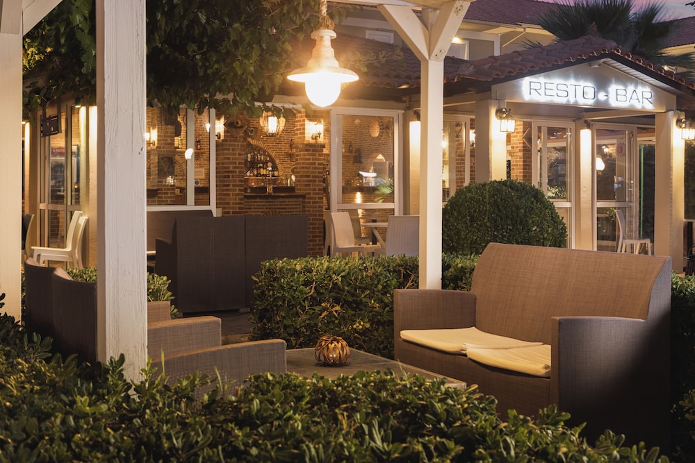 Kalamaki Beach Hotel - Zakynthos Island — Restaurant & bars in Kalamaki (Zakynthos), Ionian Islands