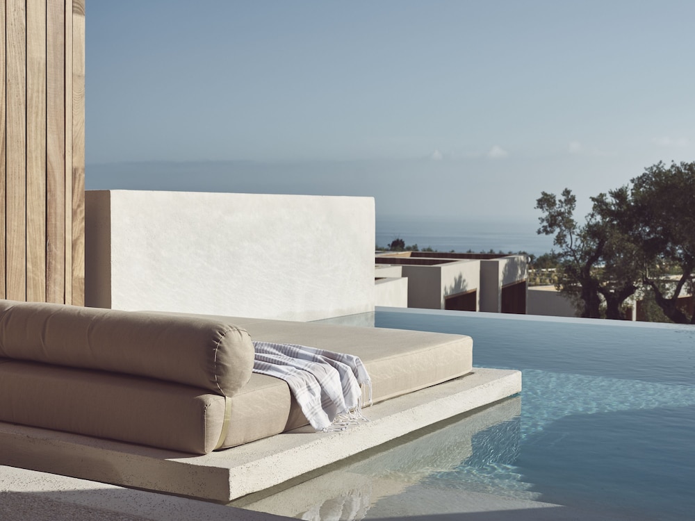 Olea All Suite Hotel, a Member of Design Hotels — Swimming pool in Tsilivi, Ionian Islands