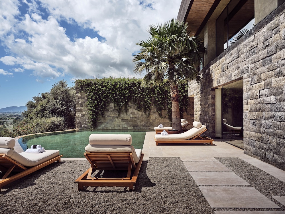 Olea All Suite Hotel, a Member of Design Hotels — Swimming pool in Tsilivi, Ionian Islands