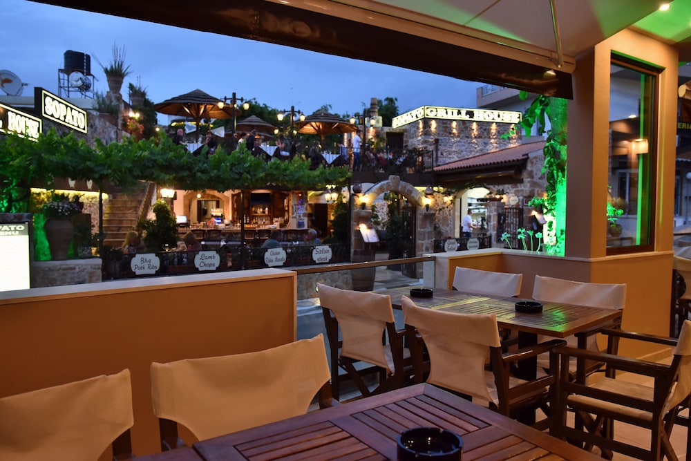 24 Seven Boutique Hotel — Restaurant & bars in Malia