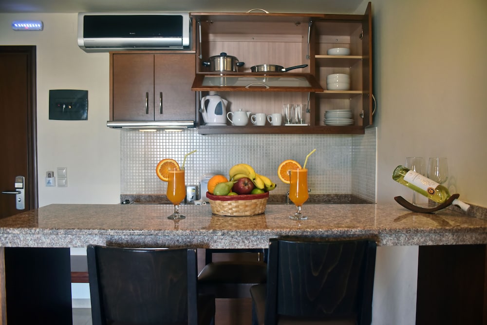 24 Seven Boutique Hotel — Hotel rooms in Malia