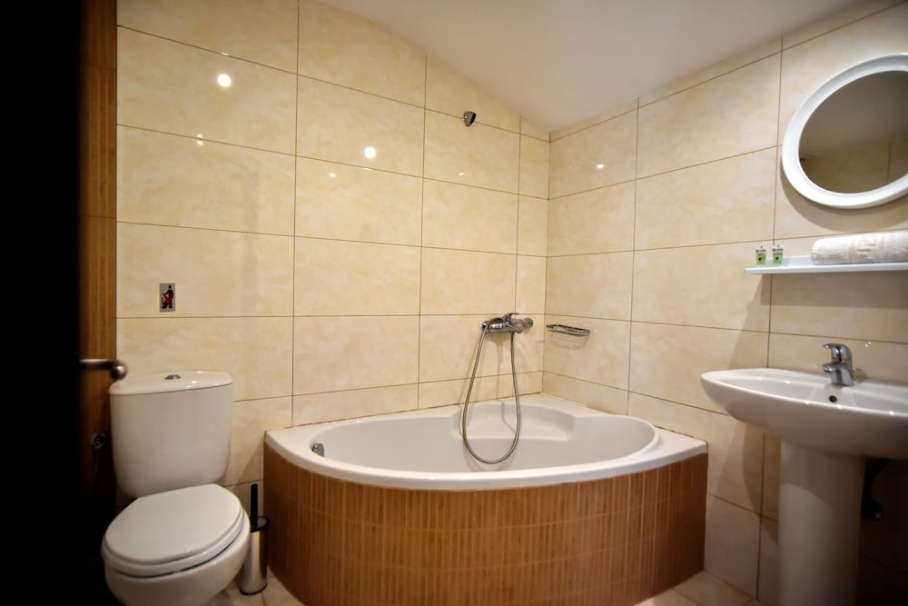 24 Seven Boutique Hotel — Hotel rooms in Malia