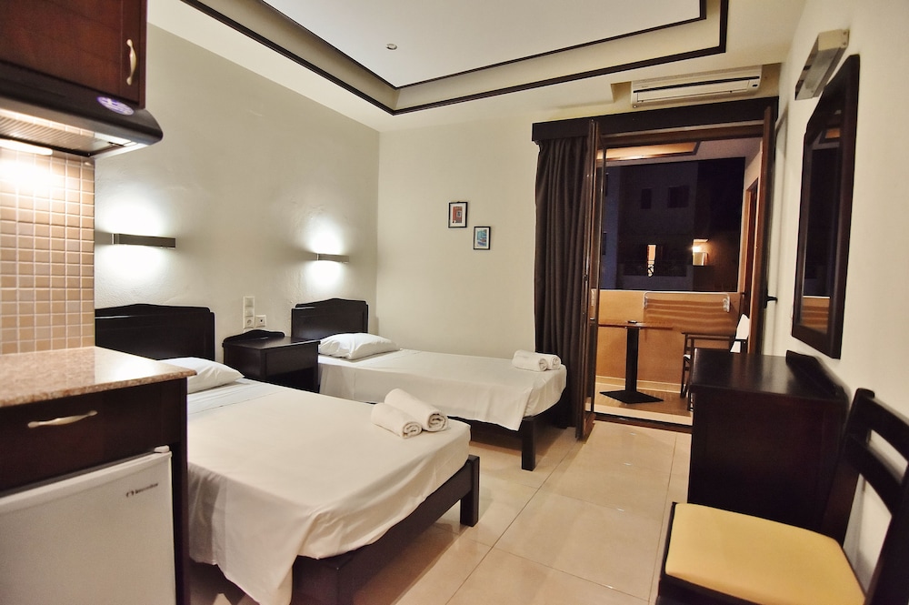 24 Seven Boutique Hotel — Hotel rooms in Malia