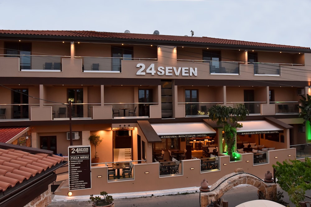 24 Seven Boutique Hotel — Hotel building in Malia