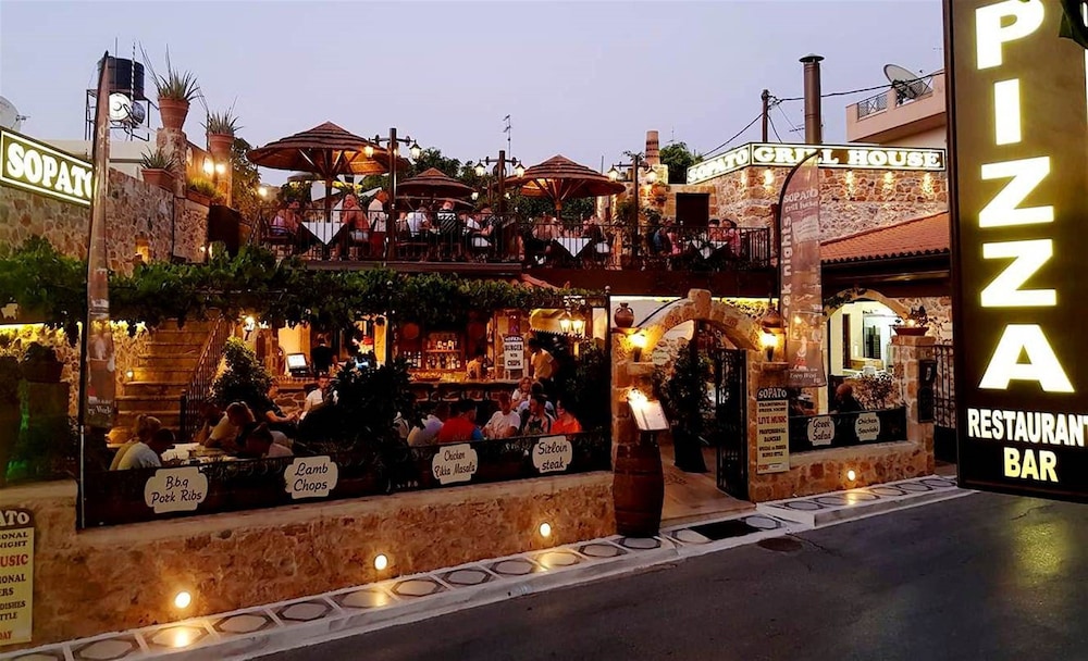 24 Seven Boutique Hotel — Restaurant & bars in Malia