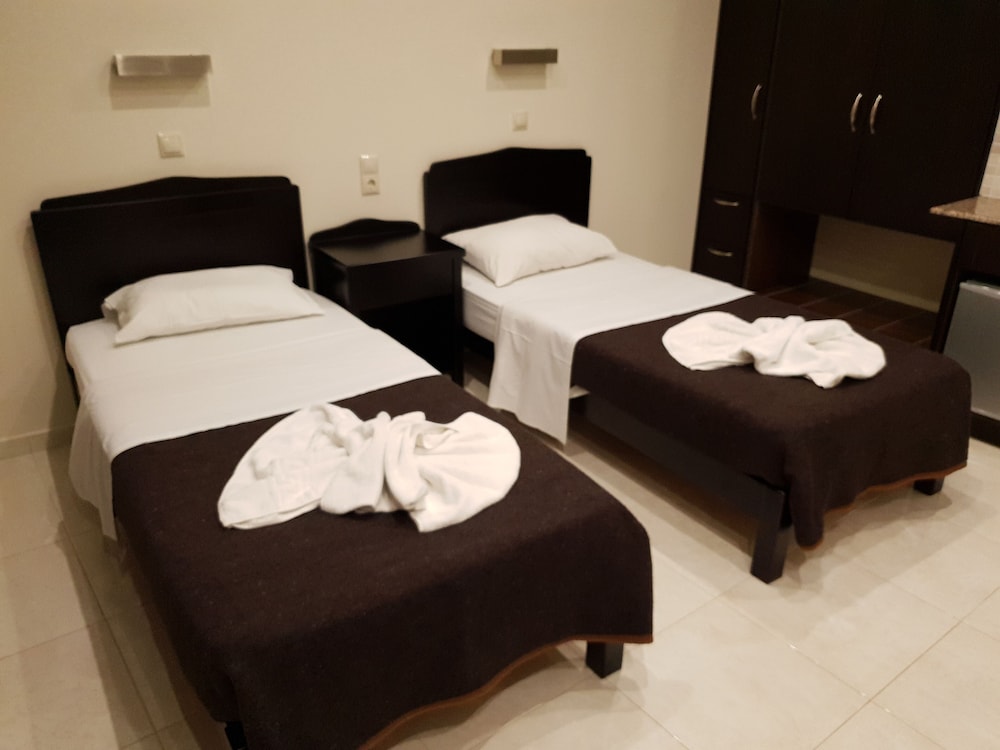 24 Seven Boutique Hotel — Hotel rooms in Malia