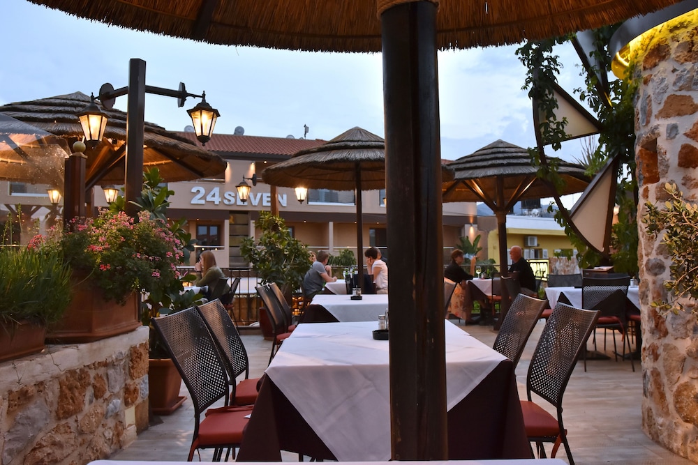 24 Seven Boutique Hotel — Restaurant & bars in Malia