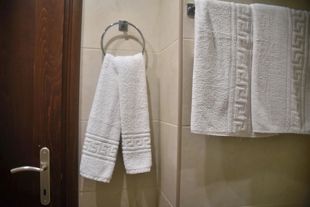 24 Seven Boutique Hotel — Hotel rooms in Malia