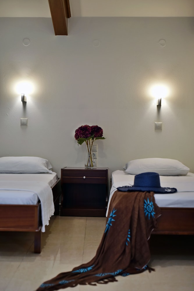 24 Seven Boutique Hotel — Hotel rooms in Malia