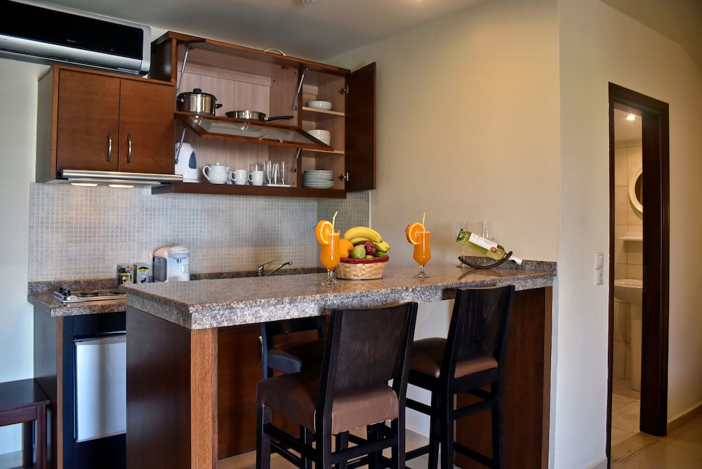24 Seven Boutique Hotel — Hotel rooms in Malia