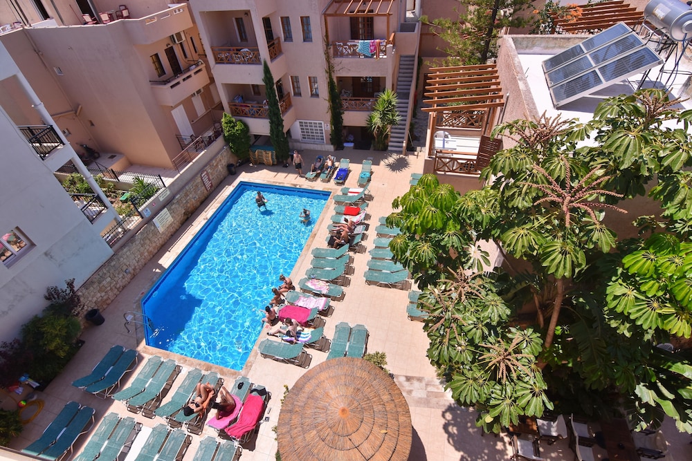 24 Seven Boutique Hotel — Main photo in Malia