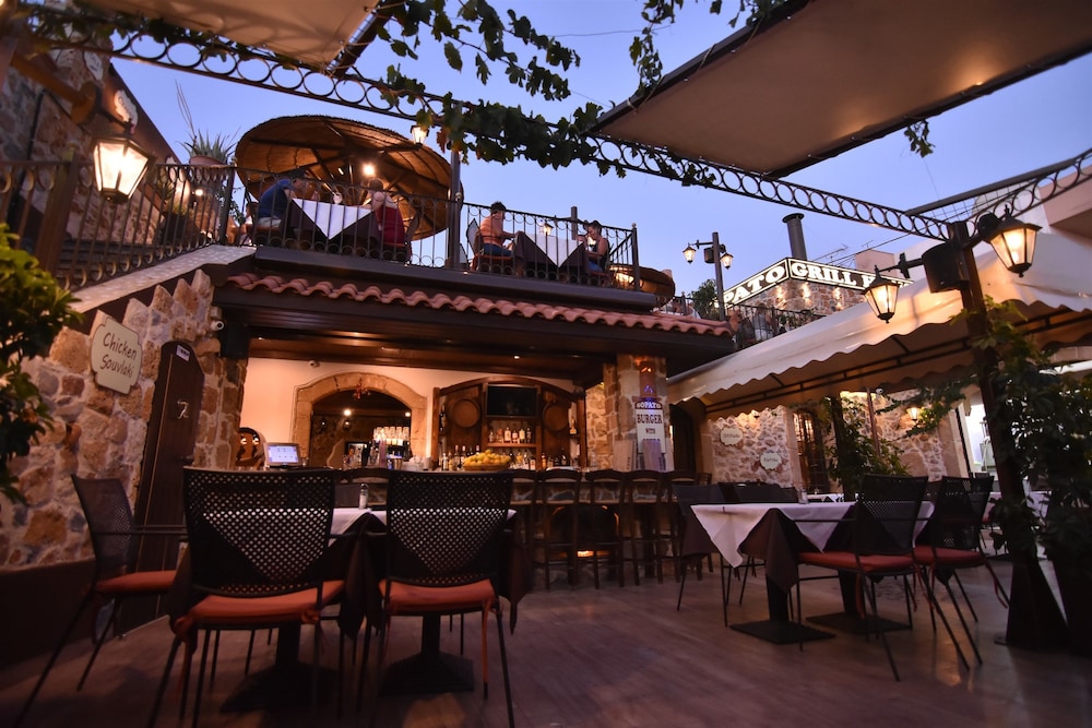 24 Seven Boutique Hotel — Restaurant & bars in Malia