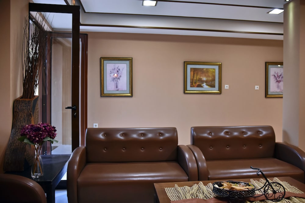 24 Seven Boutique Hotel — Hotel rooms in Malia