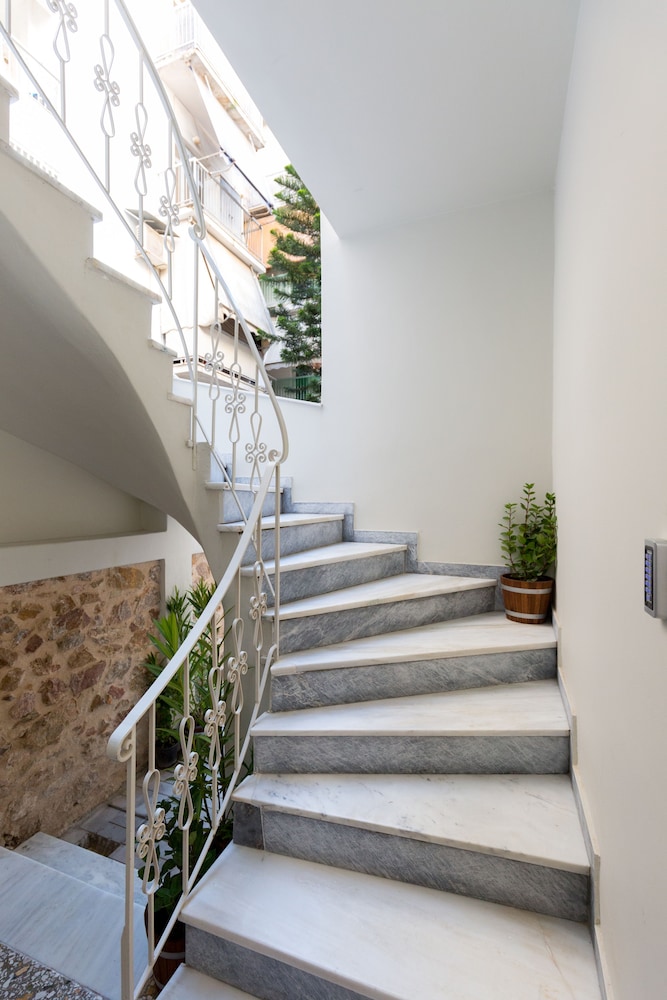 Dinostratus House – Boutique Studios near Acropolis and Metro — Hotel building in Athens, Attica