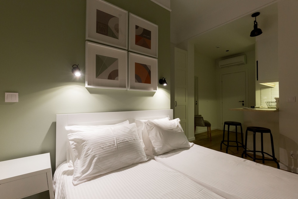 Dinostratus House – Boutique Studios near Acropolis and Metro — Hotel rooms in Athens, Attica