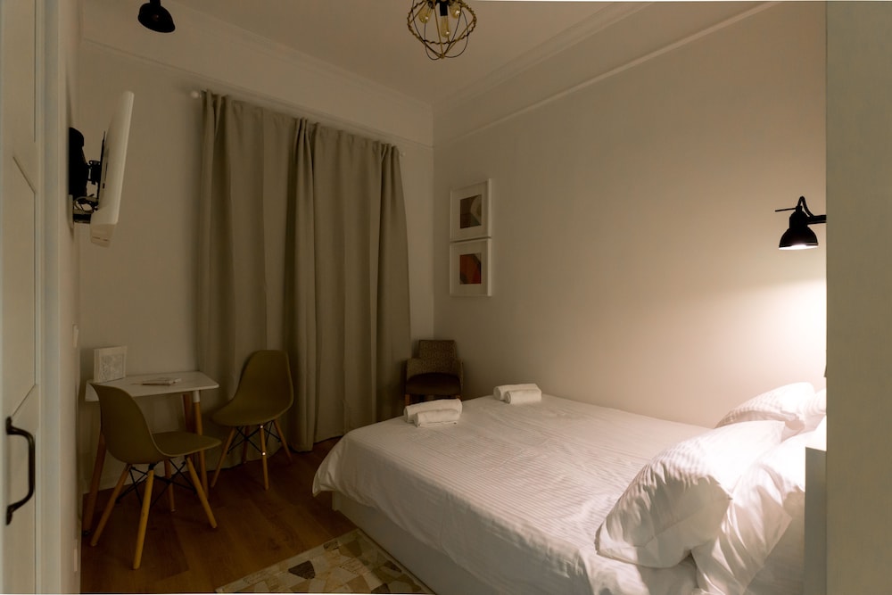 Dinostratus House – Boutique Studios near Acropolis and Metro — Hotel rooms in Athens, Attica