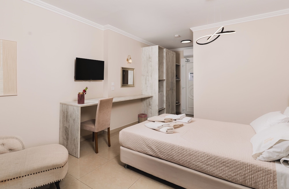 Aeolos Boutique Hotel & Suites — Hotel rooms in Kalamaki (Zakynthos), Ionian Islands