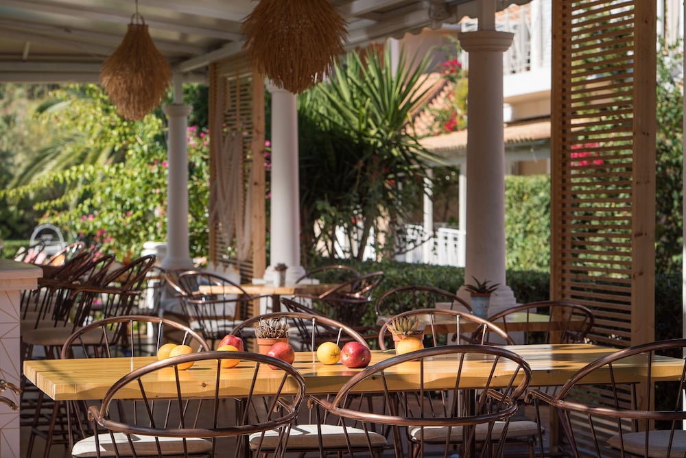 Aeolos Boutique Hotel & Suites — Restaurant & bars in Kalamaki (Zakynthos), Ionian Islands