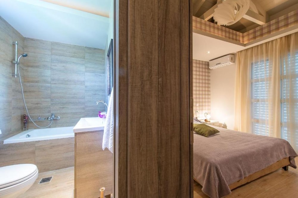 Aeolos Boutique Hotel & Suites — Hotel rooms in Kalamaki (Zakynthos), Ionian Islands