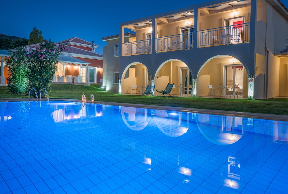 Aeolos Boutique Hotel & Suites — Swimming pool in Kalamaki (Zakynthos), Ionian Islands