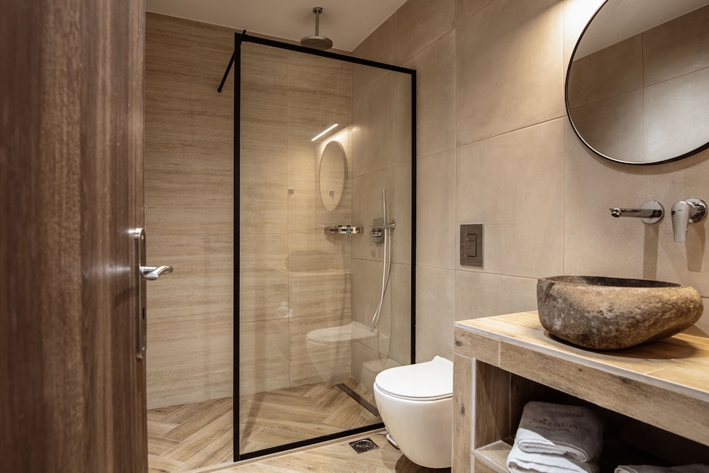 Aeolos Boutique Hotel & Suites — Hotel rooms in Kalamaki (Zakynthos), Ionian Islands