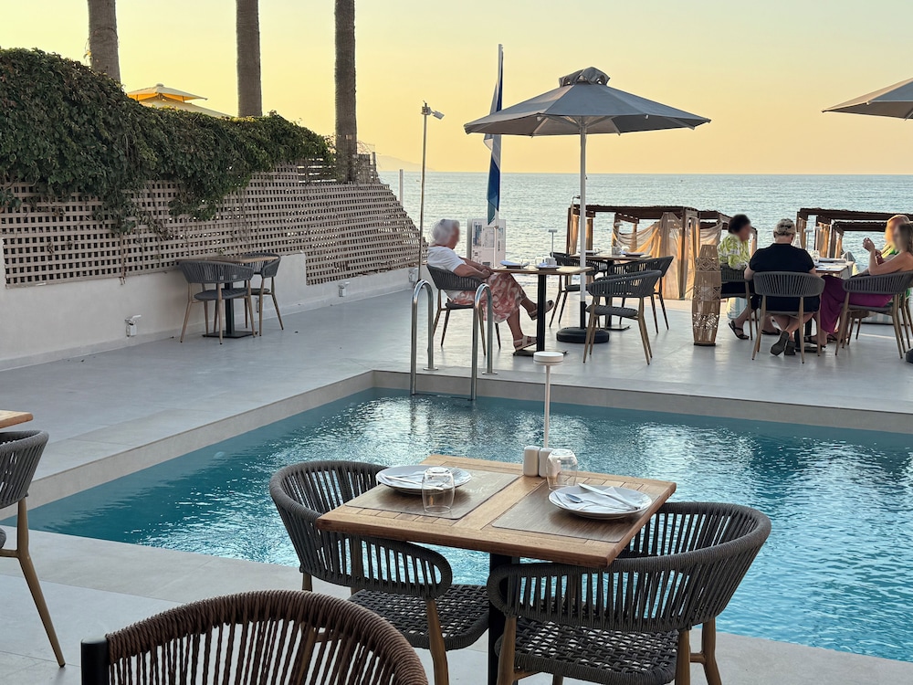 The Noverian Antama Organic Beach Resort Chania with Outdoor Heated Pool — Restaurant & bars in Chania