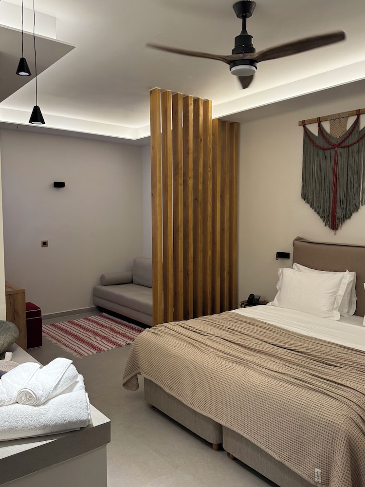 The Noverian Antama Organic Beach Resort Chania with Outdoor Heated Pool — Hotel rooms in Chania