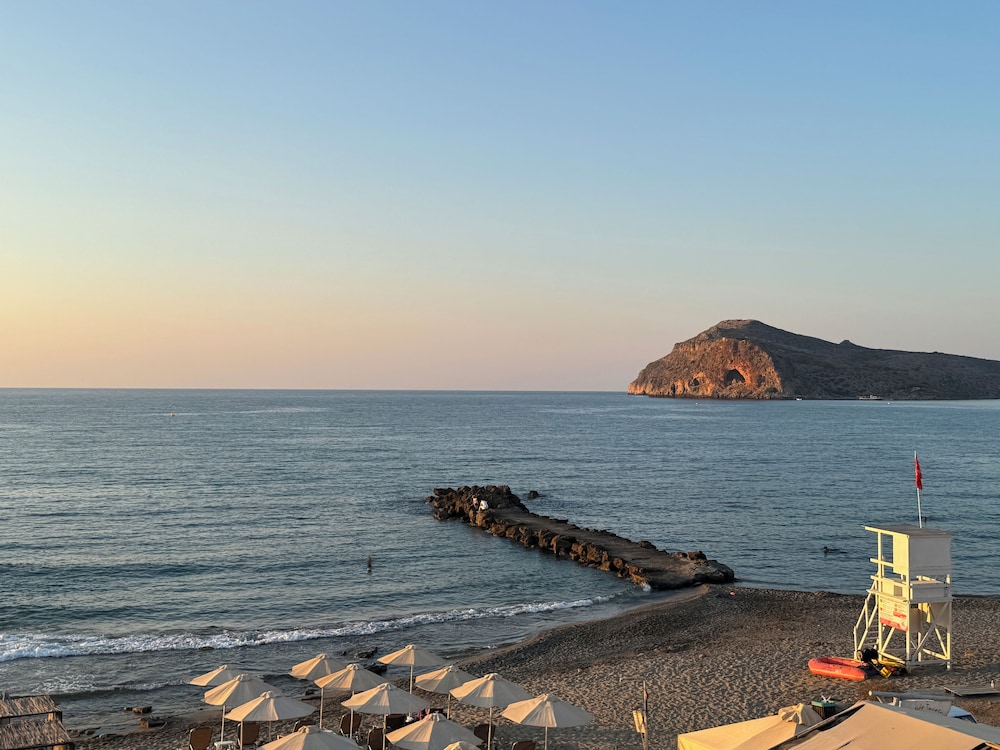 The Noverian Antama Organic Beach Resort Chania with Outdoor Heated Pool — Beach in Chania